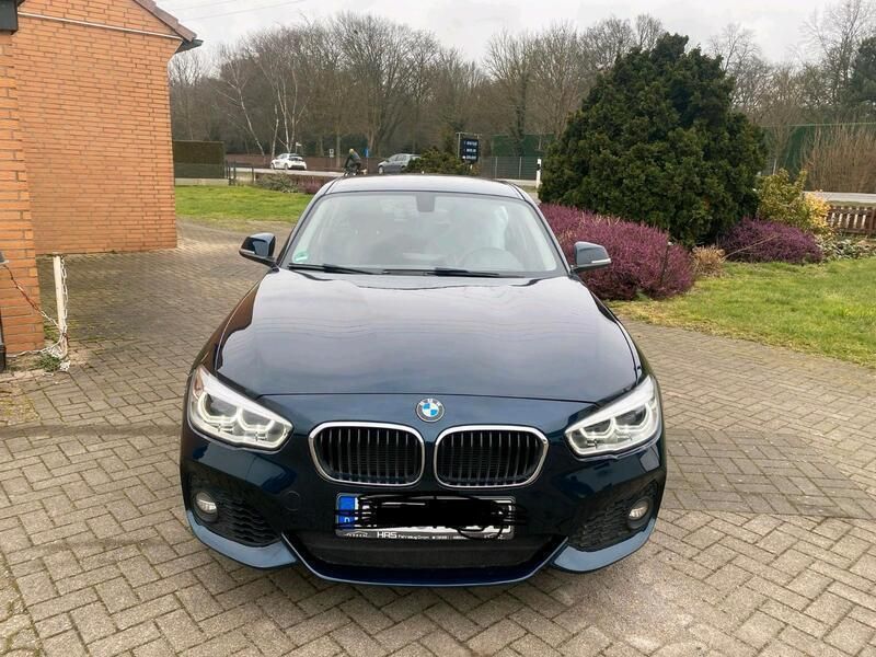 Blau Gebraucht 2016 BMW 118 Kleinwagen | 13.799 € (Guter Preis) - Bild 1/4
