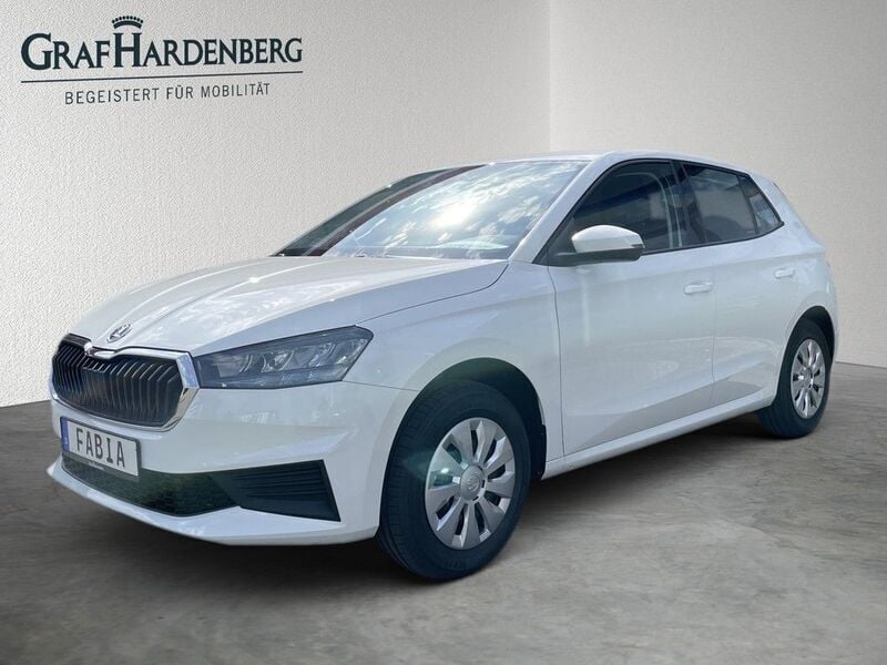 Candyweiss candyweiss Gebraucht 2023 Skoda Fabia Active Limousine | 17.980 € (Teuer) - Bild 1/4