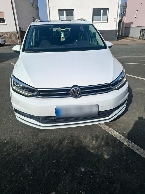 Gebraucht VW Touran Highline 190 PS (139 kW) 2017 Weiß Van / Kleinbus