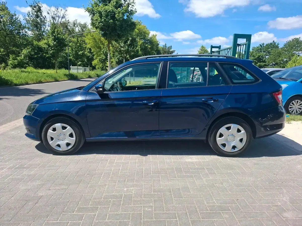 Gebraucht Skoda Fabia 90 PS (66 kW) 2015 Blau Kombi