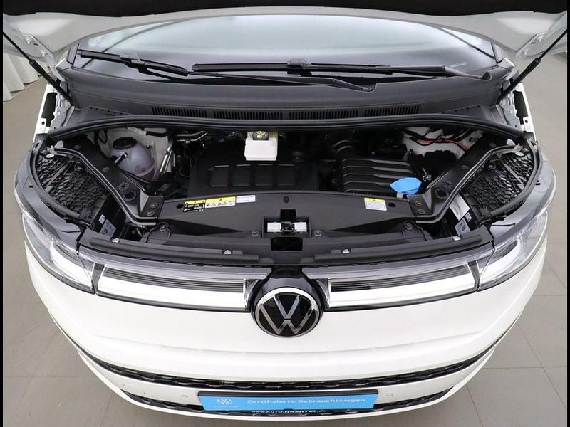 Neu VW Multivan Life 150 PS (110 kW) 2026 Candyweiß (white), solid Van