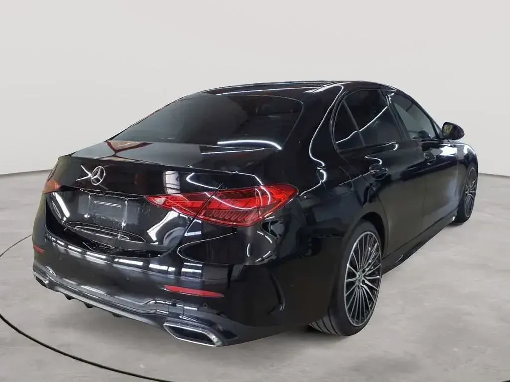 Gebraucht Mercedes 300 AMG 265 PS (194 kW) 2023 Schwarz Limousine