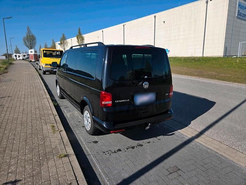 Gebraucht VW Caravelle 140 PS (102 kW) 2012 Schwarz Van
