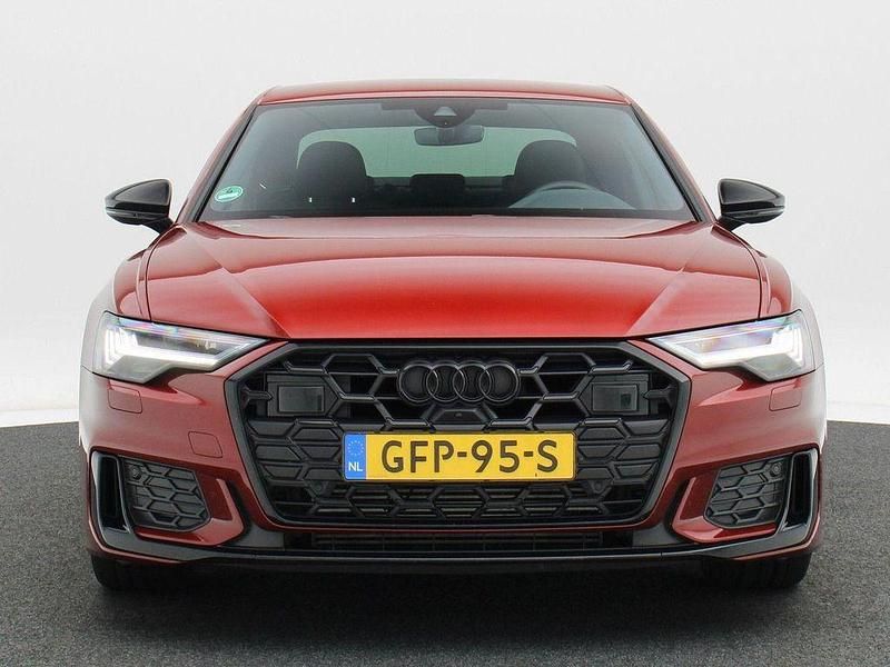 Gebraucht Audi A6 Sport 204 PS (150 kW) 2024 Rot Limousine