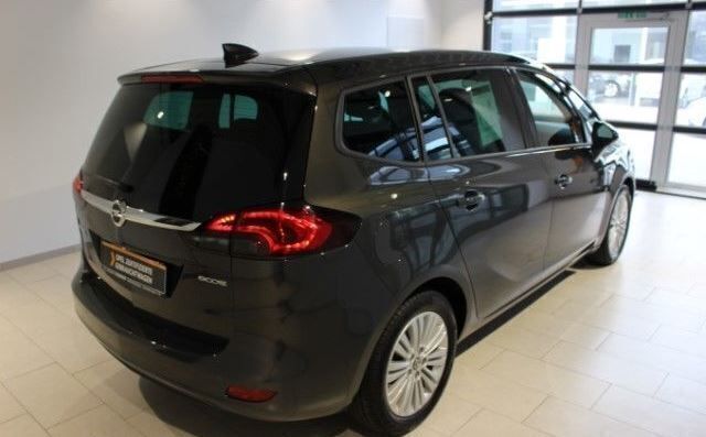 Gebraucht Opel Zafira Tourer Selective 140 PS (102 kW) 2016 Grau metallic Van / Kleinbus