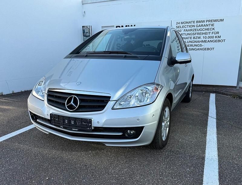 Gebraucht Mercedes A180 109 PS (80 kW) 2010 Silber Kleinwagen