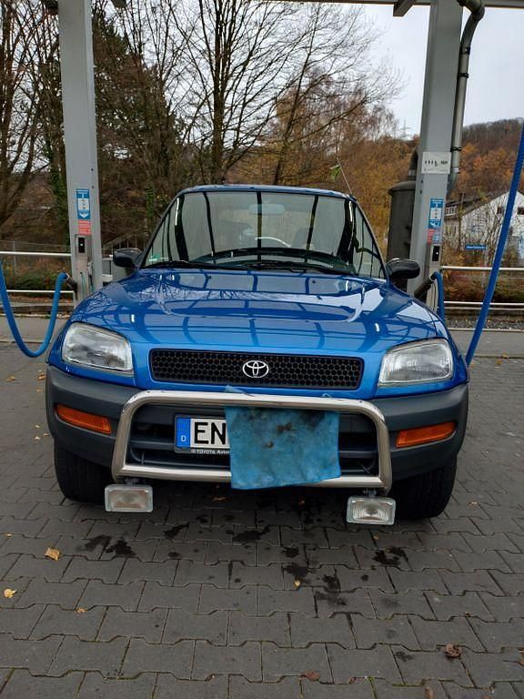 Gebraucht 1995 Toyota RAV4 SUV | 4.800 € - Bild 1/4
