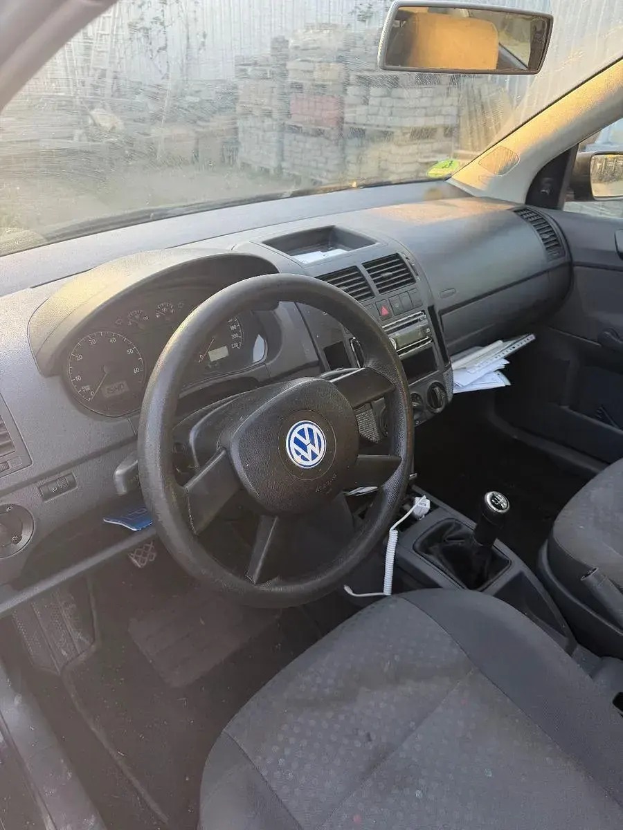 Gebraucht VW Polo Basis 64 PS (47 kW) 2002 Schwarz Limousine