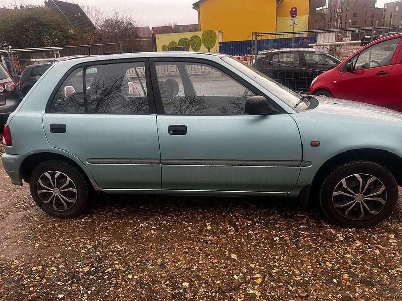 Gebraucht Daihatsu Charade 52 PS (38 kW) 1994 Grün Limousine