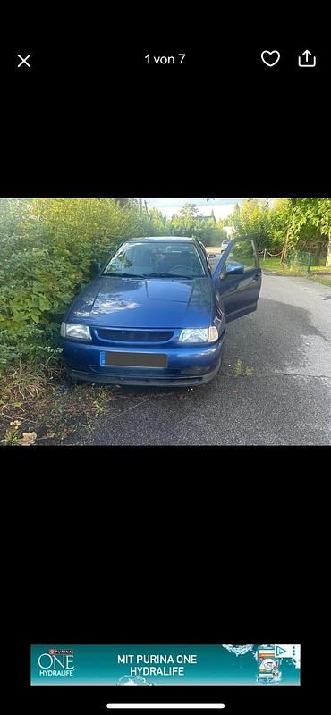 Blau Gebraucht 1999 Seat Cordoba Kleinwagen | 200 € (Guter Preis) - Bild 1/4