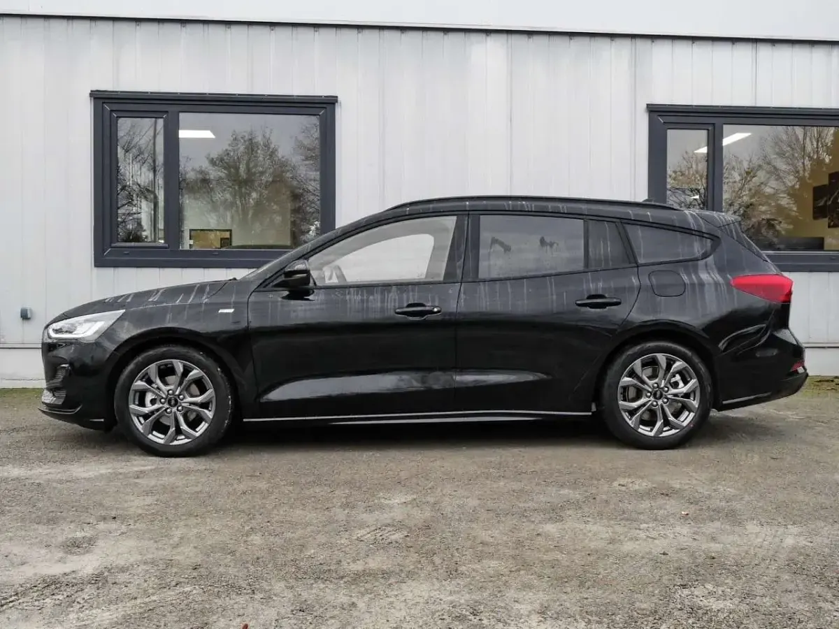 Gebraucht Ford Focus ST-Line X 155 PS (114 kW) 2025 Schwarz Limousine