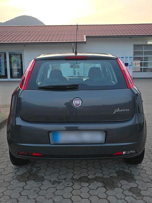 Gebraucht Fiat Punto 75 PS (55 kW) 2009 Andere farben Kleinwagen