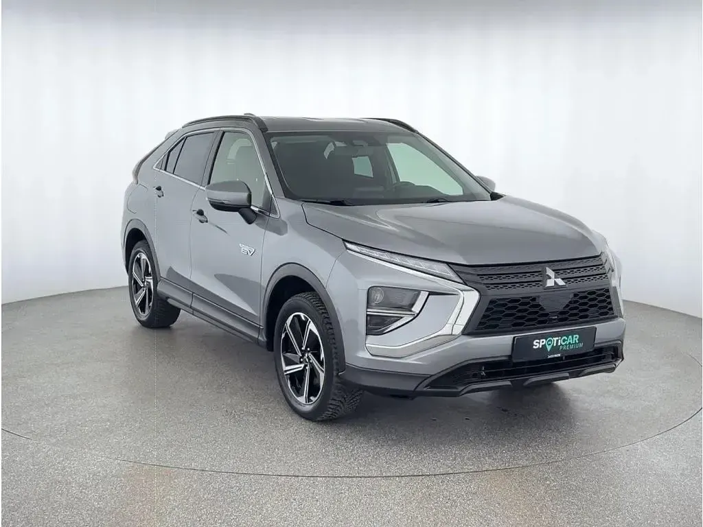 Gebraucht Mitsubishi Eclipse Cross Basis 188 PS (138 kW) 2021 Grau SUV