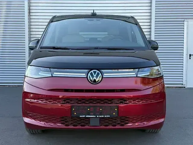 Gebraucht VW Multivan Style 218 PS (160 kW) 2023 Rot Van / Kleinbus