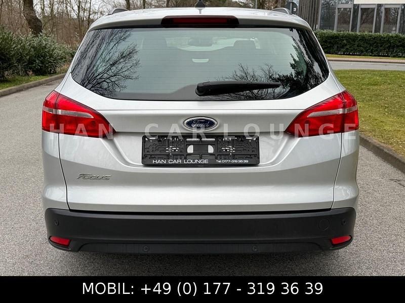 Gebraucht Ford Focus 95 PS (69 kW) 2017 Silber Kombi