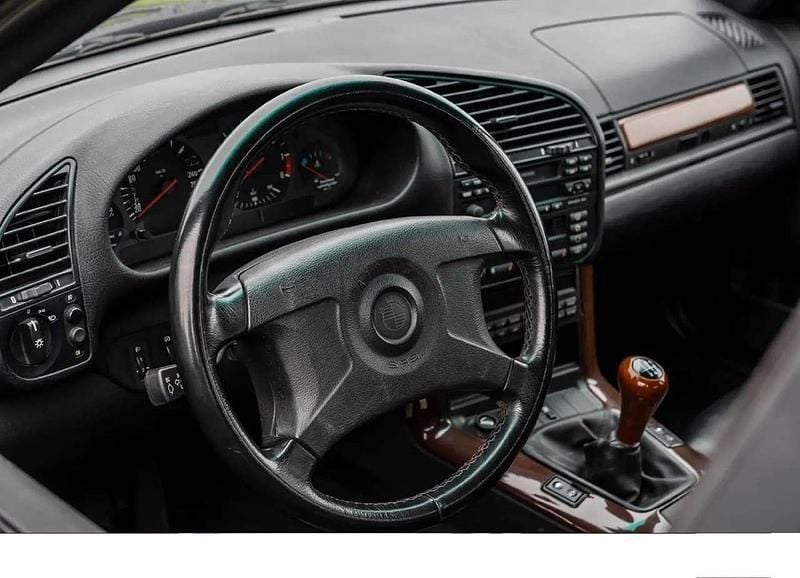 Second-hand BMW M3 286 CP (210 kW) 1995 Negru Berlinǎ