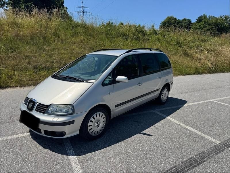 Silber Gebraucht 2003 Seat Alhambra Van / Kleinbus | 1.600 € (Superpreis) - Bild 1/4