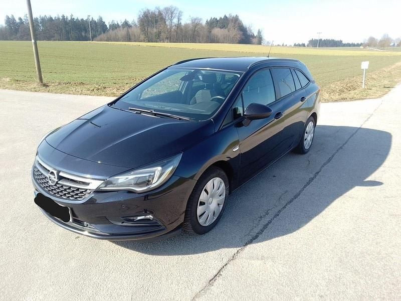 Gebraucht Opel Astra 110 PS (80 kW) 2018 Blau Kombi