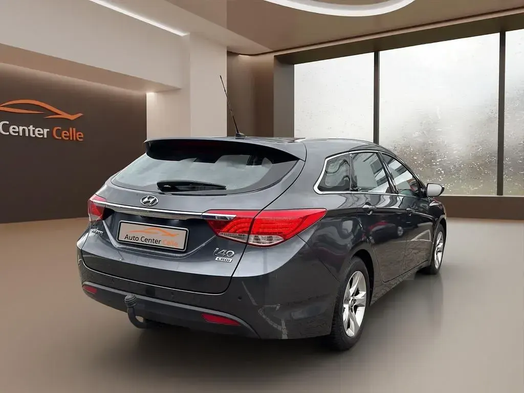 Gebraucht Hyundai i40 Edition 136 PS (100 kW) 2014 Grau Kombi