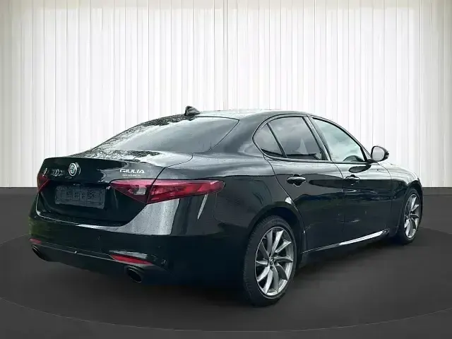 Gebraucht Alfa Romeo Giulia Sprint Sprint 200 PS (147 kW) 2022 Schwarz Coupé