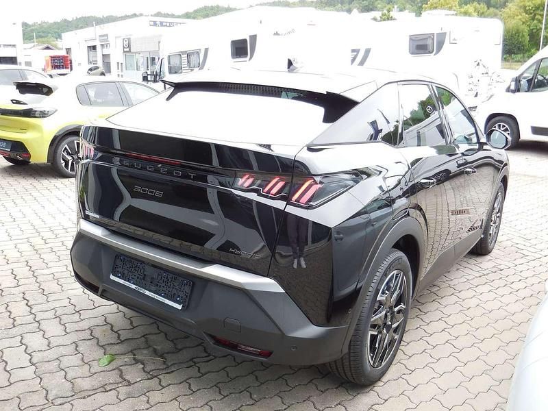 Neu Peugeot 3008 Allure 136 PS (100 kW) 2025 Perla nera schwarz SUV