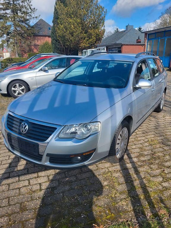 Gebraucht VW Passat Trendline 102 PS (75 kW) 2008 Silber Kombi