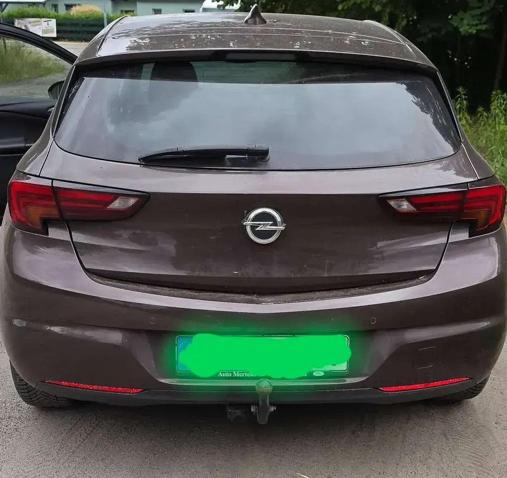 Gebraucht Opel Astra Innovation 125 PS (91 kW) 2017 Braun Limousine