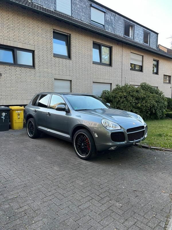 Grau Gebraucht 2004 Porsche Cayenne Turbo SUV | 5.999 € (Teuer) - Bild 1/4