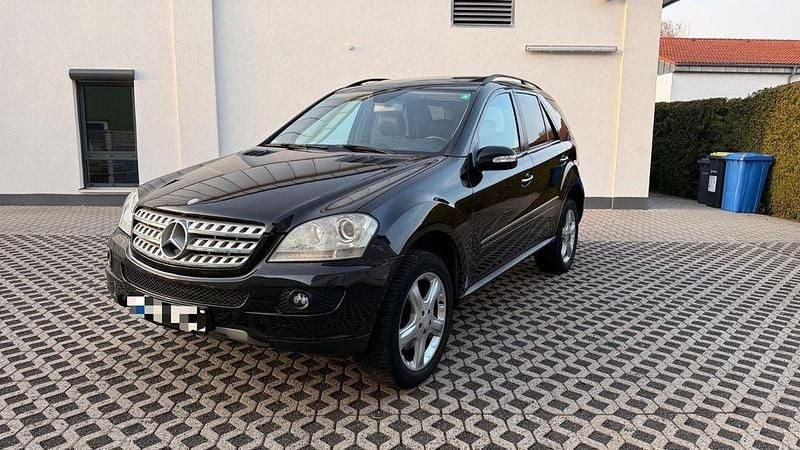 Gebraucht Mercedes ML280 190 PS (139 kW) 2008 Schwarz SUV