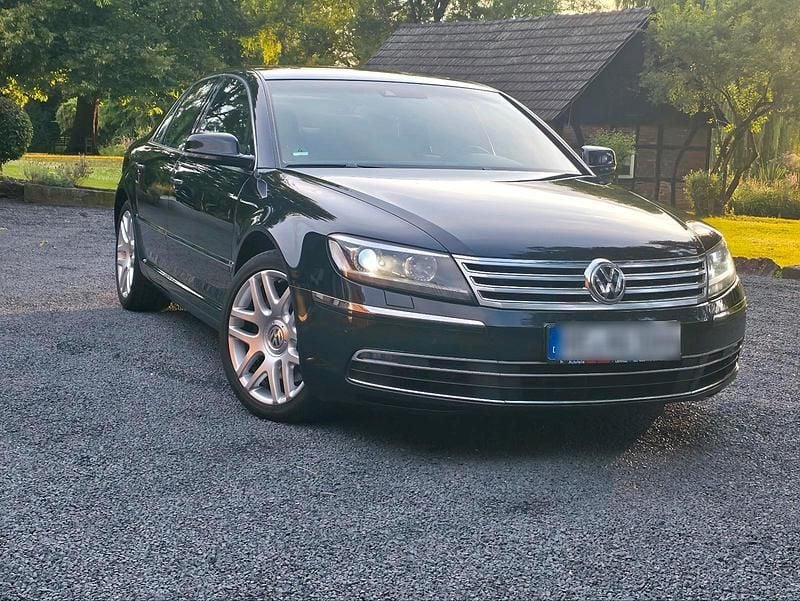 Schwarz Gebraucht 2015 VW Phaeton Limousine | 11.980 € - Bild 1/4