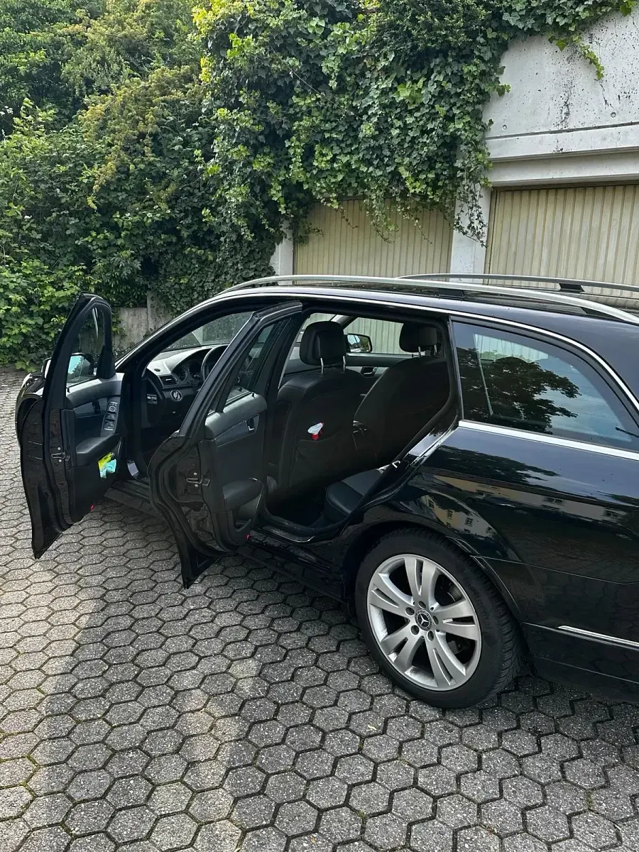 Używany Mercedes C320 Avantgarde 2008 Czarny Kombi