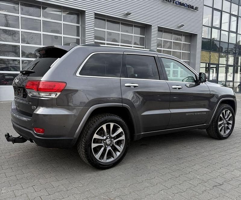Gebraucht Jeep Grand Cherokee Overland 250 PS (183 kW) 2019 Braun SUV