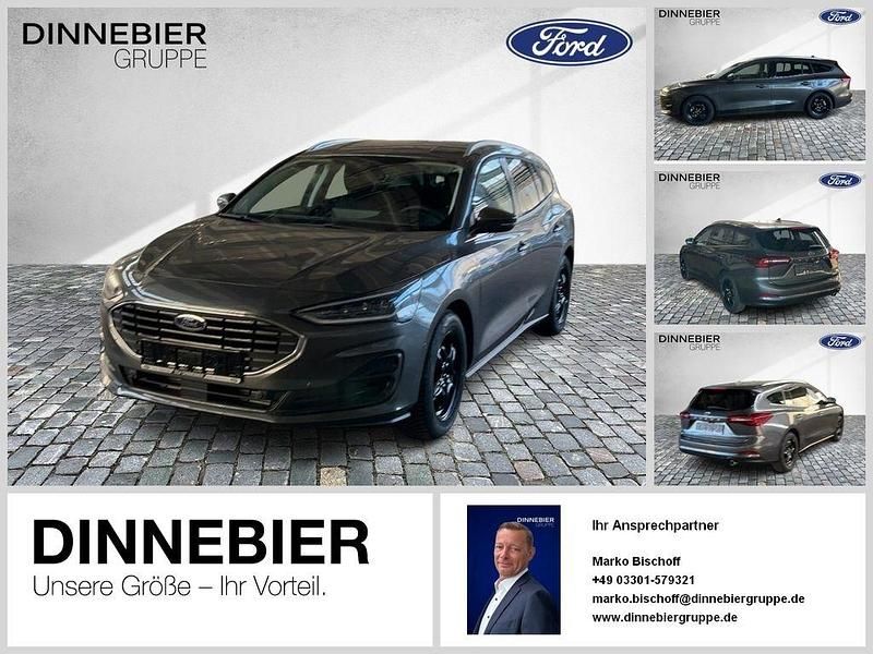 Grau Neu 2025 Ford Focus Titanium X Limousine | 37.670 € (Teuer) - Bild 1/3