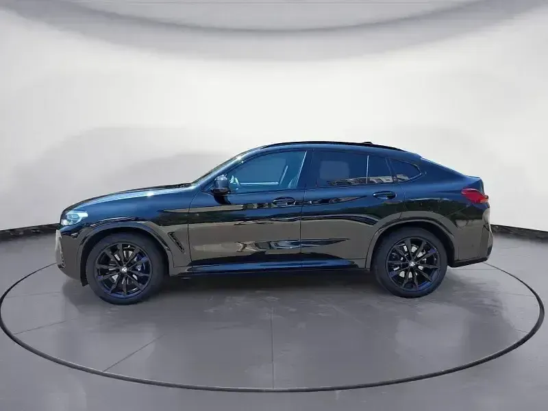 Gebraucht BMW X4 Sport Line 340 PS (250 kW) 2023 Schwarz SUV