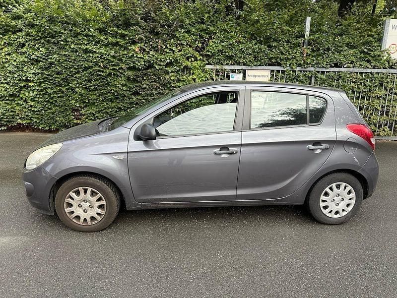 Gebraucht 2012 Hyundai i20 Kleinwagen | 4.100 € - Bild 1/4