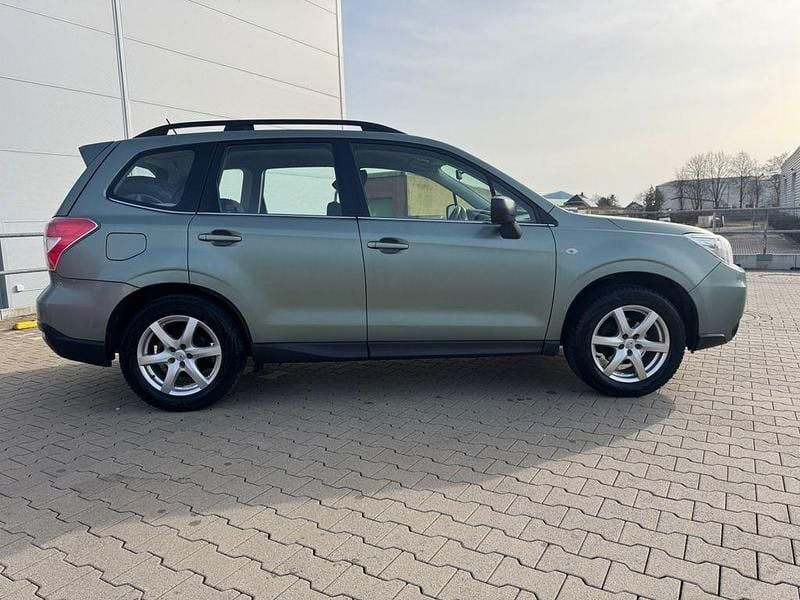 Gebraucht Subaru Forester Active 147 PS (108 kW) 2014 Grün SUV
