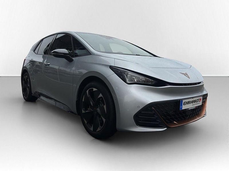 Gebraucht Cupra Born 169 kW (231 PS) 2023 Geysirsilber metallic Kleinwagen