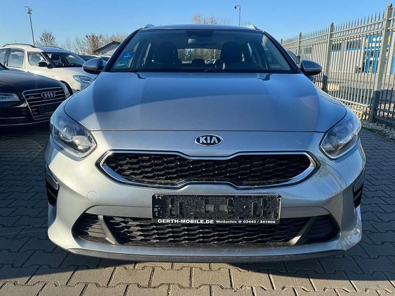 Gebraucht Kia Ceed 136 PS (100 kW) 2020 Silber Kleinwagen