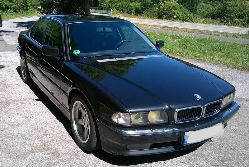 Gebraucht BMW 740 286 PS (210 kW) 1994 Schwarz Limousine
