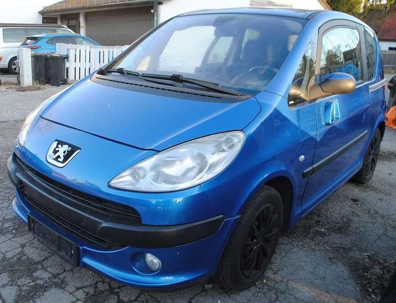 Gebraucht Peugeot 1007 88 PS (64 kW) 2006 Blau Van / Kleinbus