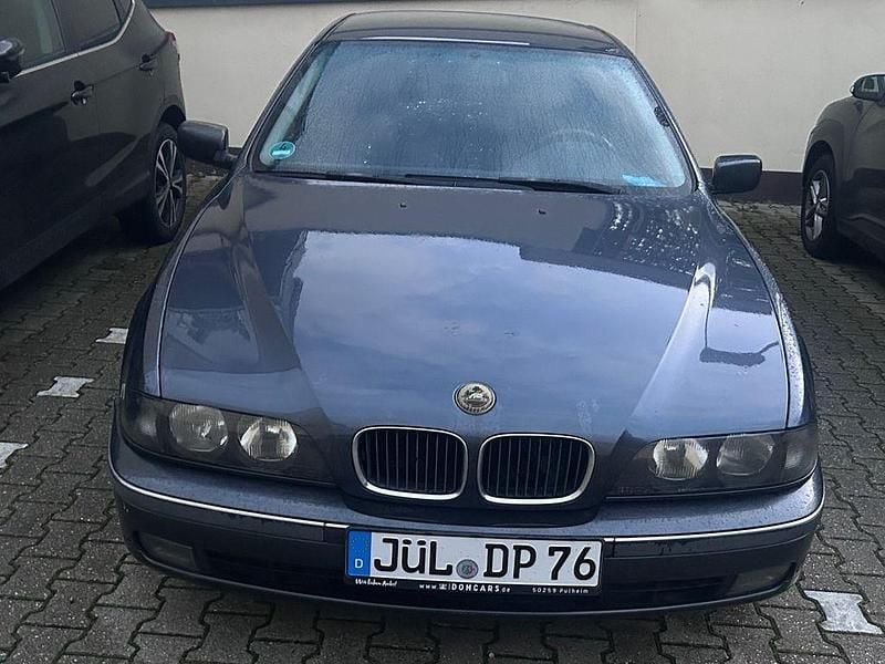 Grau Gebraucht 1998 BMW 520 Performance Limousine | 2.200 € (Fairer Preis) - Bild 1/4