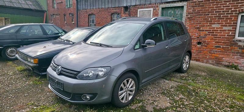 Grau Gebraucht 2011 VW Golf Plus Comfortline Van / Kleinbus | 9.000 € (Fairer Preis) - Bild 1/4