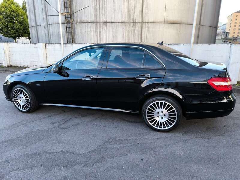 Gebraucht 2010 Mercedes E220 Elegance Kombi | 9.000 € (Etwas zu teuer) - Bild 1/4