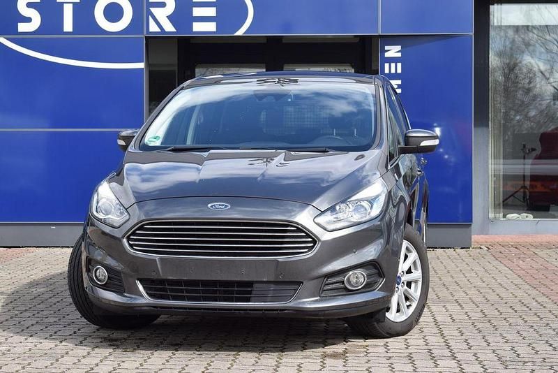 Gebraucht Ford S-MAX Titanium 160 PS (117 kW) 2017 Magneticgrau metallic Van / Kleinbus