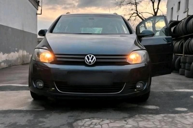 Gebraucht VW Golf VII 105 PS (77 kW) 2013 Blau Kleinwagen