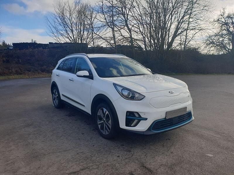 Gebraucht Kia e-Niro 150 kW (204 PS) 2019 Weiß SUV