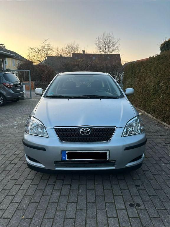 Silber Gebraucht 2002 Toyota Corolla Sol Kombi | 3.500 € (Fairer Preis) - Bild 1/4