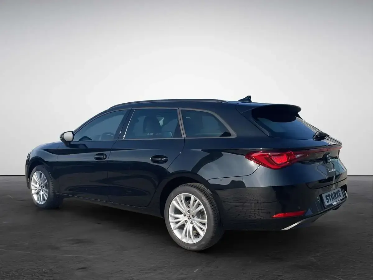 Nowe Seat Leon Style 150 KM (110 kW) 2025 Czarny Kombi
