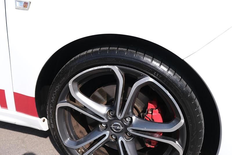 Gebraucht Opel Adam S 150 PS (110 kW) 2015 Weiß Kleinwagen