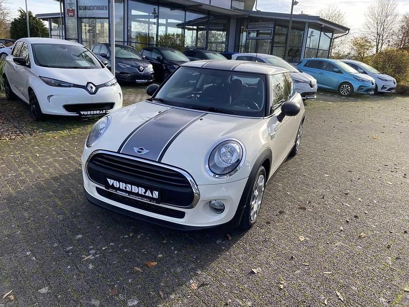 Gebraucht Mini Cooper Salt 75 PS (55 kW) 2016 Weiß Kleinwagen